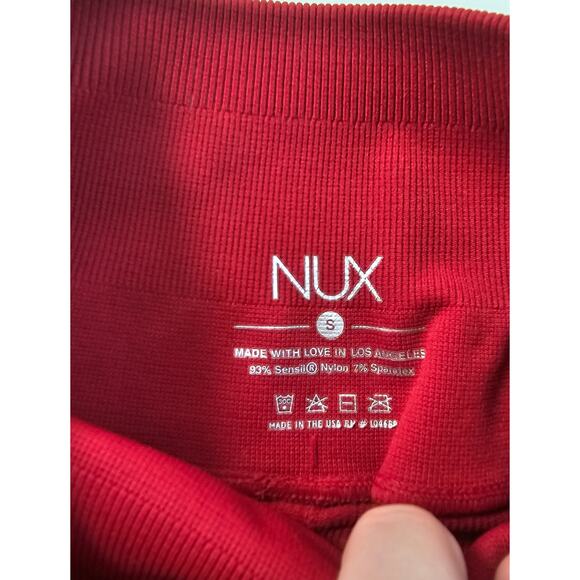 Nux hand dyed red seamless biker shorts with logo NWOT sz S active running gym - Picture 3 of 6